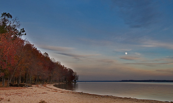 Moonrise at Leesylvania State Park, VA